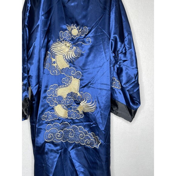 Men's Robe Kimono Reversible Embroidered Dragon Asian  Black & Blue No Belt - Picture 14 of 16